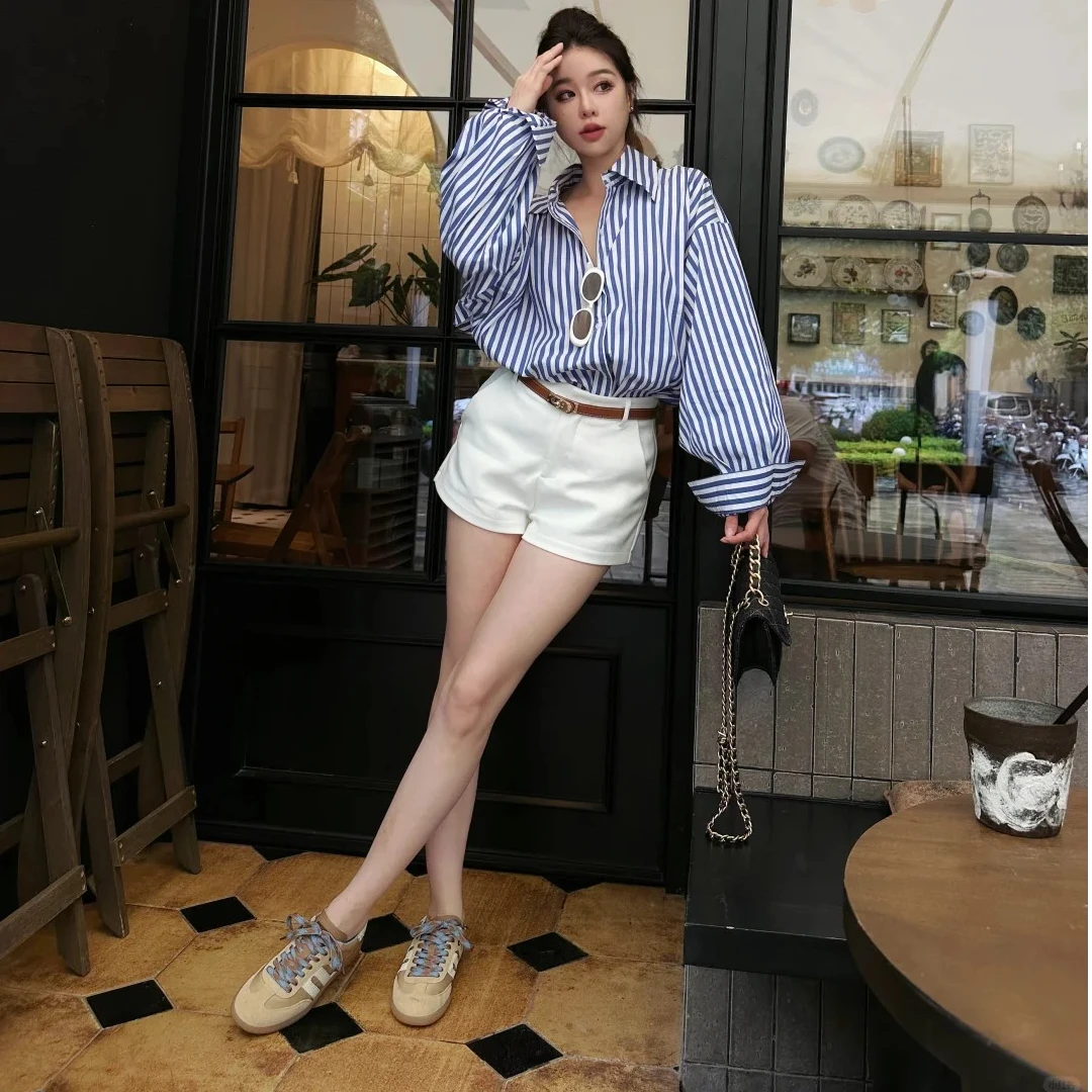竖条纹蓝色衬衫女2025春秋季新款设计感小众宽松衬衣POLO领上衣潮