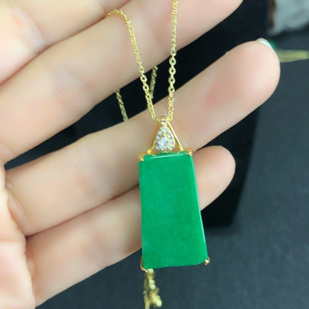 【闪购商品】翡翠颈饰未镶嵌