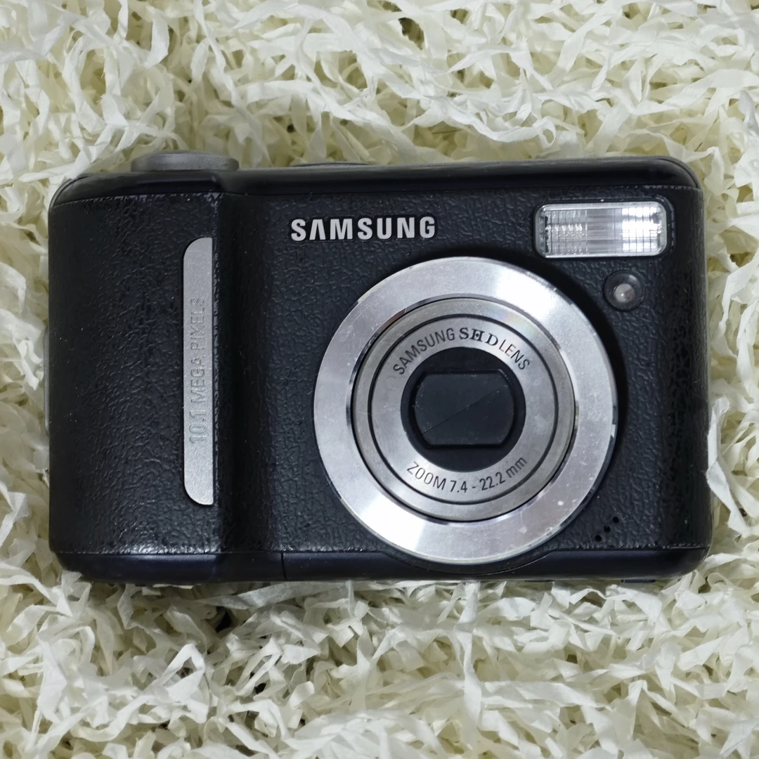 9新 Samsung/三星 S1000黑色1010万像素3倍变焦