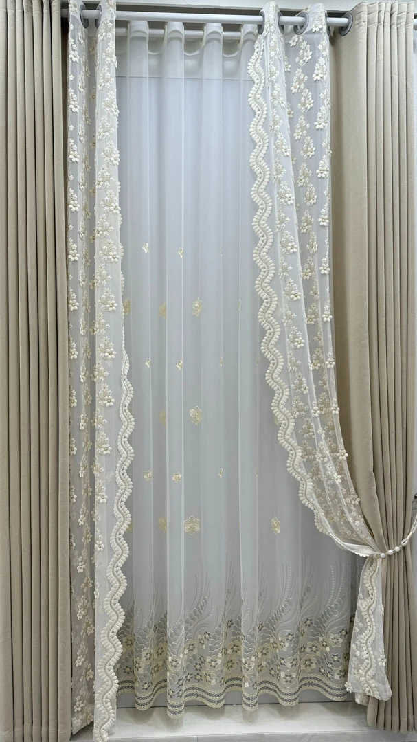 乌龙奶盖  新款奶油风加厚雪尼尔成品窗帘客厅阳台亲肤防晒遮阳