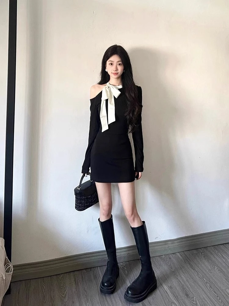法式纯欲蝴蝶结黑色针织连衣裙子女修身气质露肩包臀a字短裙秋季