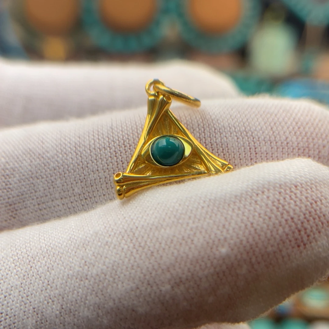 绿松石珠宝奇石18K金镶嵌