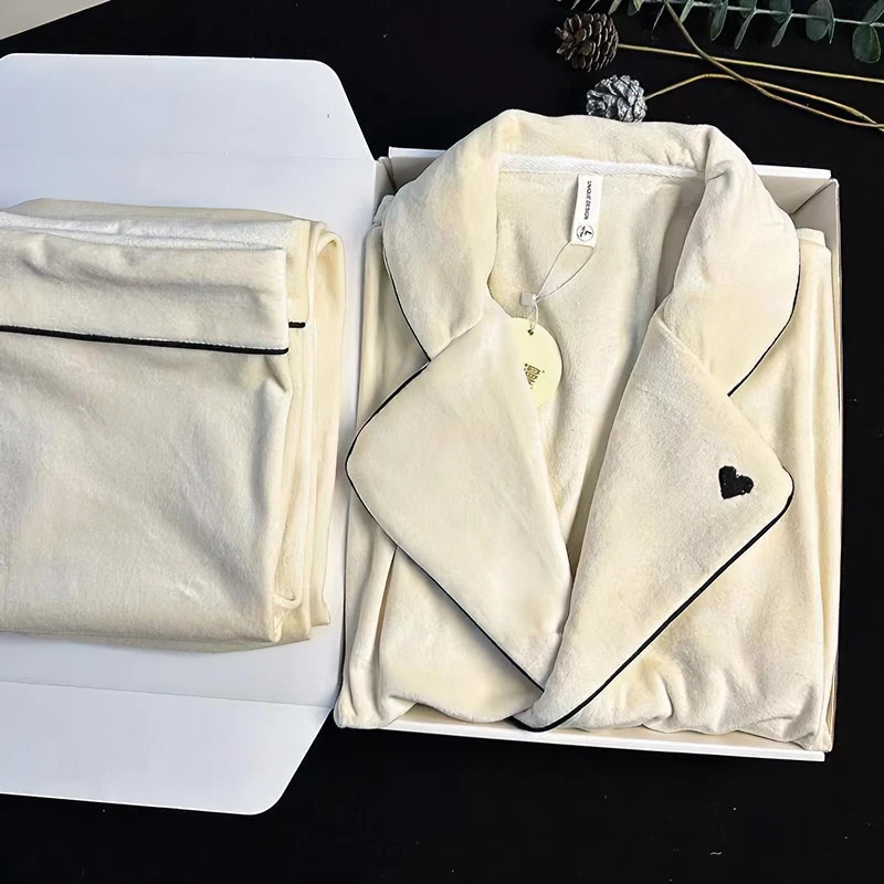 高级感刺绣睡衣女秋冬季新款长袖海岛绒加厚保暖可外穿家居服套装