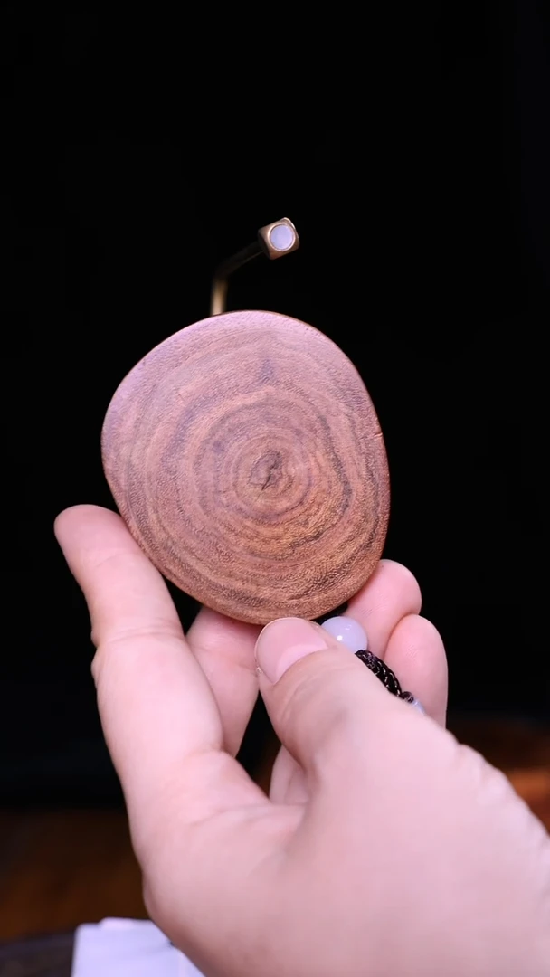 【闪购商品】降香黄檀把件随型车挂