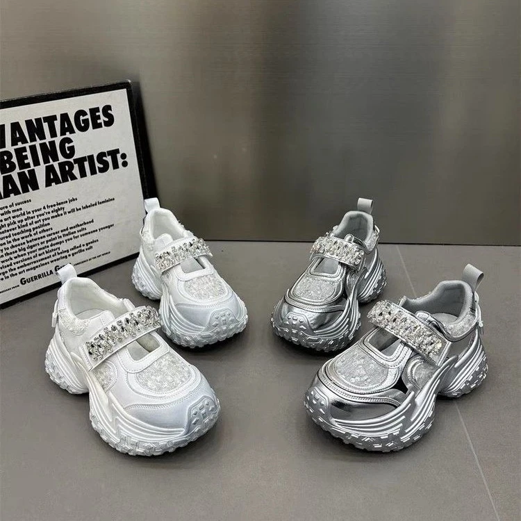 今年流行2024年夏季新款女款运动鞋厚底网面水钻一字榴莲底老爹鞋