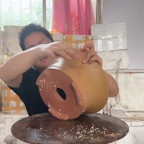 红陶20CM（含）-50CM（不含）33黄票口