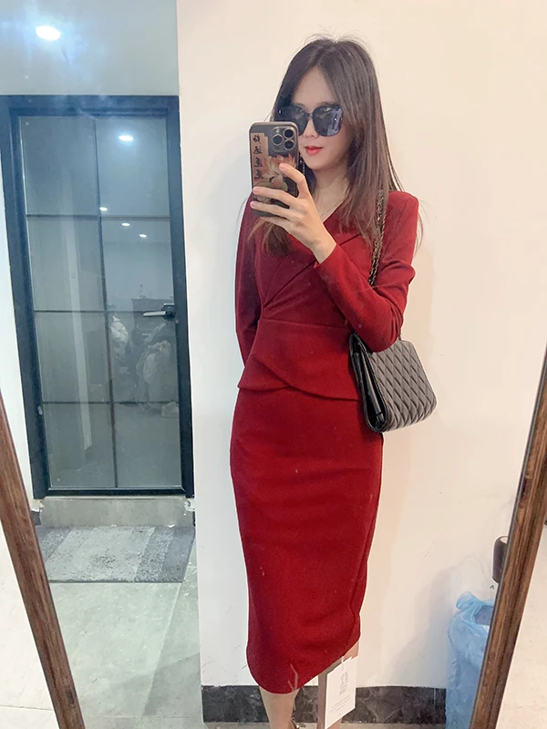 【晶灿专供3】高档红色长袖连衣裙2025春装新款遮肚显瘦修身包臀裙