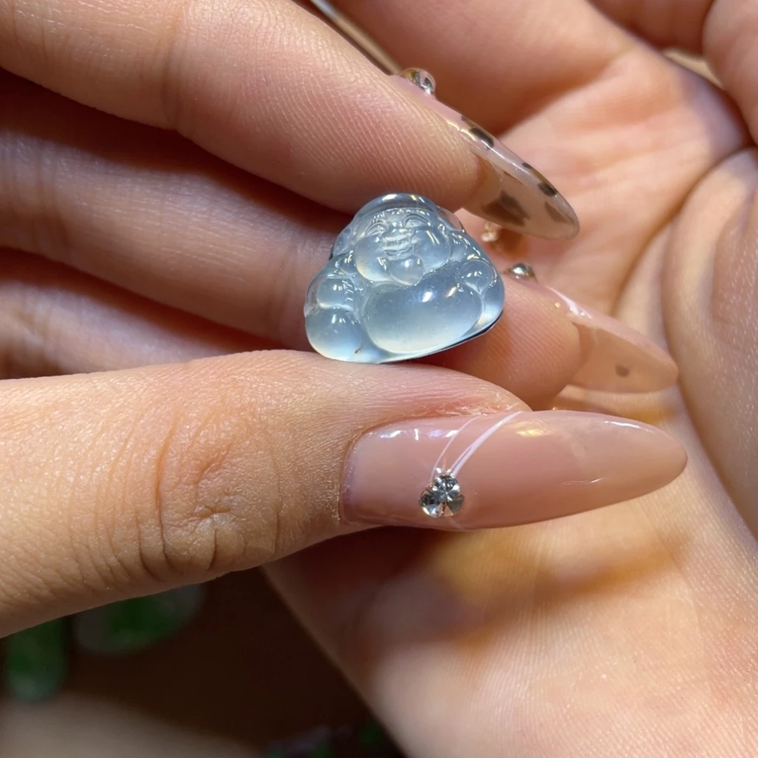 翡翠颈饰未镶嵌财爷爷