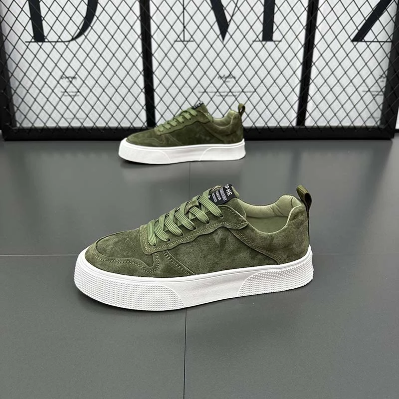 欧洲站男鞋2024春秋新款休闲鞋皮面透气软底舒适时尚运动百搭板鞋