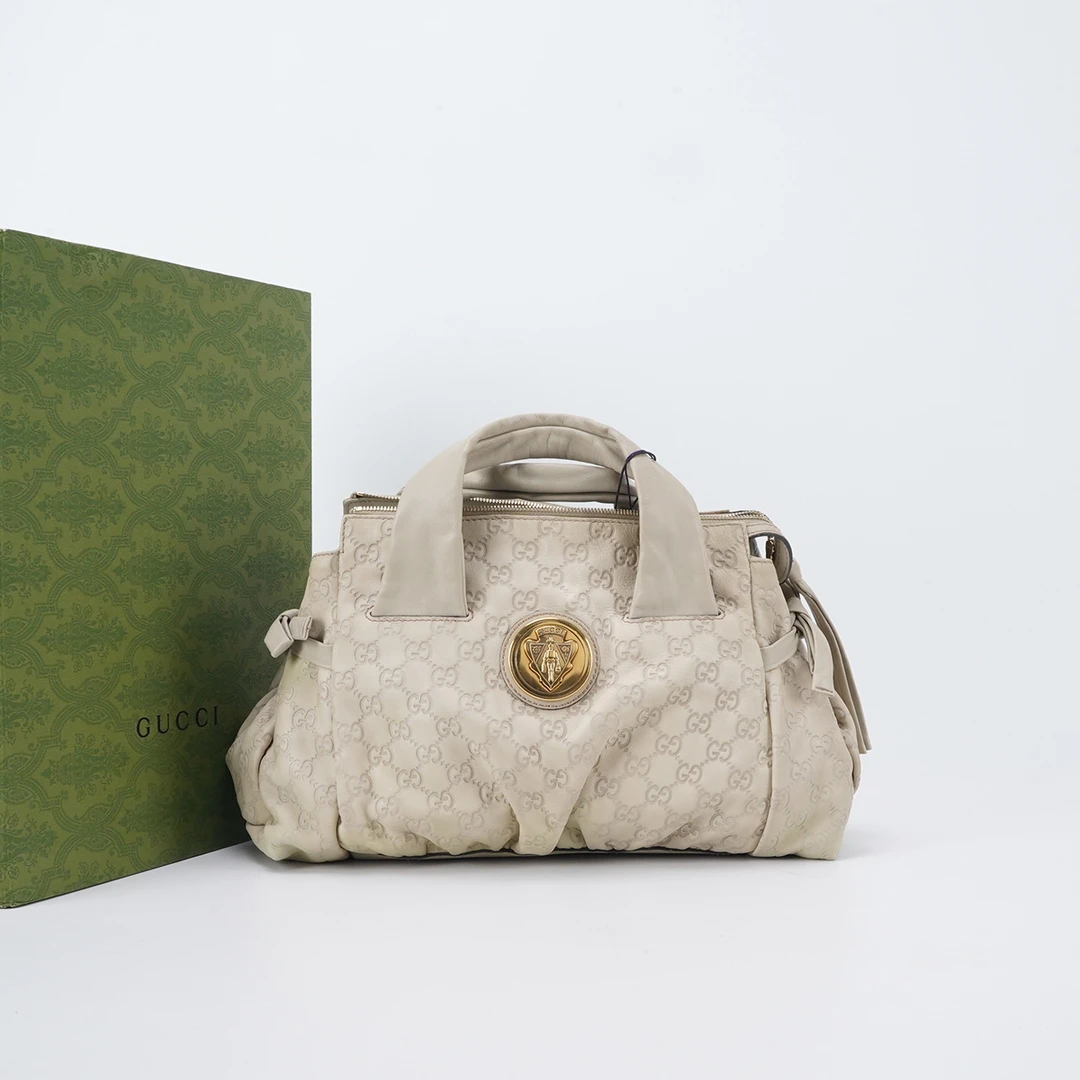 95新 GUCCI/古驰 【诗诗】古驰 徽标压纹白色手提包/BGH004010009