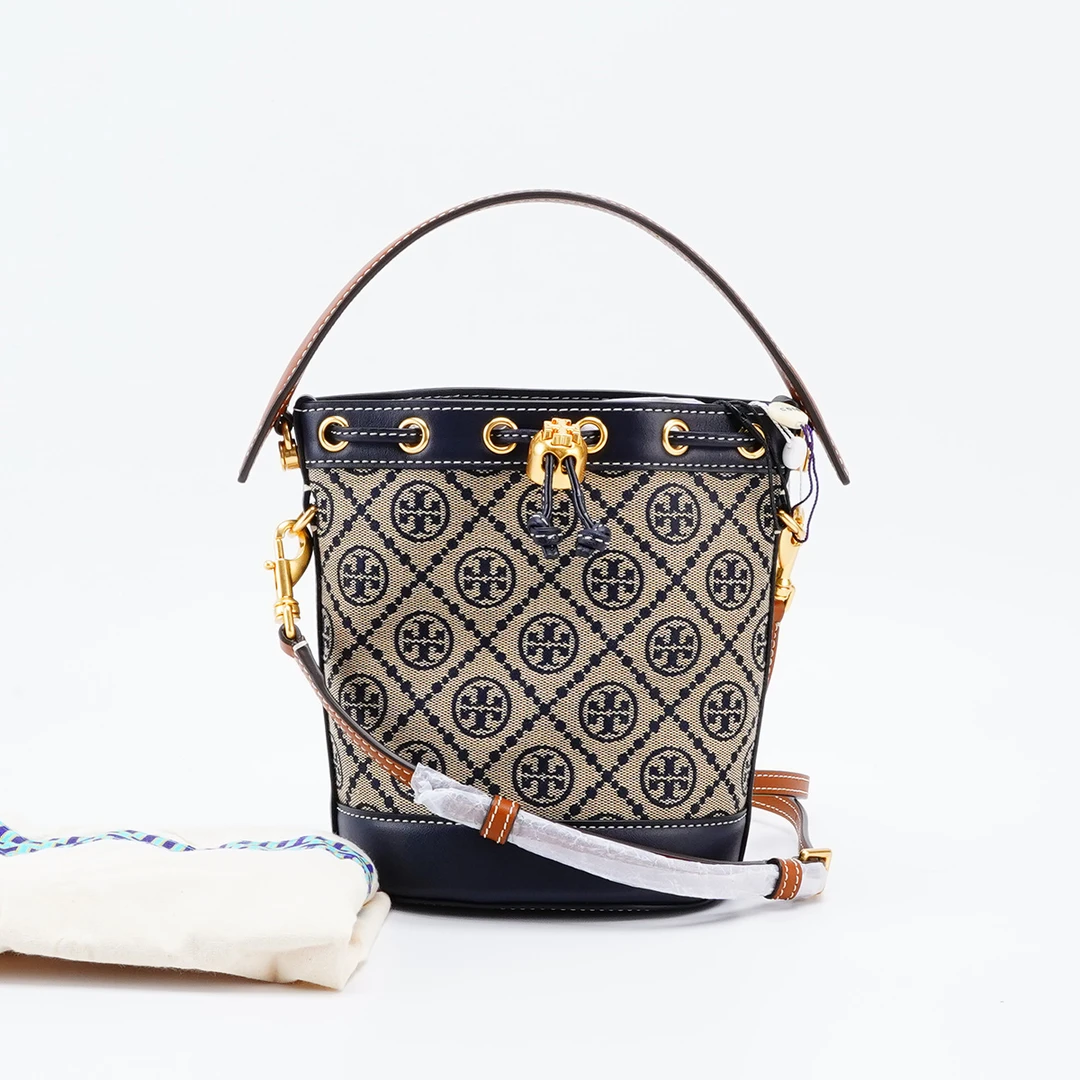 99新 TORY BURCH/汤丽柏琦 【诗诗】汤丽柏琦抽绳水桶包/BG22000541