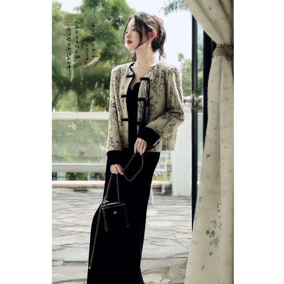 秋冬黑色丝绒吊带连衣裙两件套装女新中式套装高级感压花短款外套