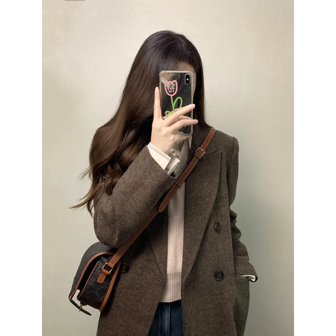 2024年秋冬新款女懒慵毛呢外套高级感百搭时髦显瘦牛仔裤两件套女