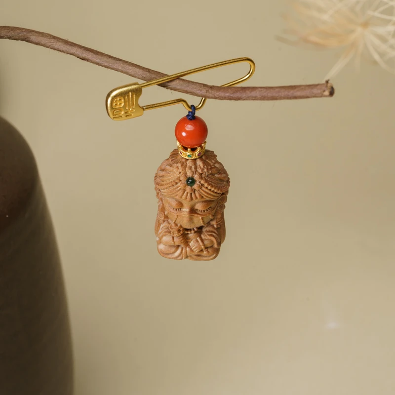 【楼兰】老山檀扎基胸针