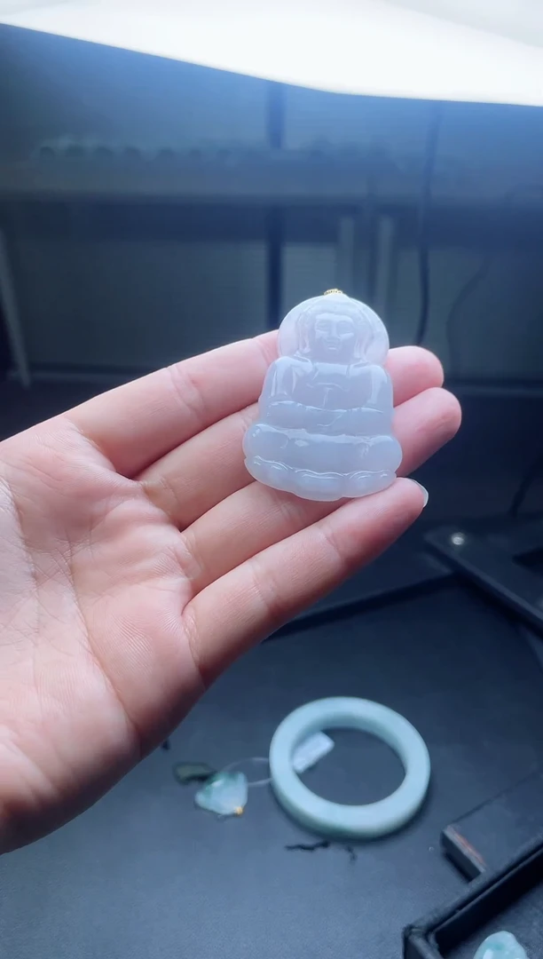 【闪购商品】翡翠吊坠(赠链)18K金镶嵌多样性观音