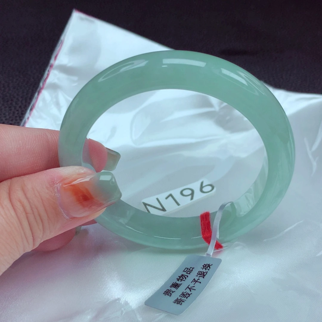 翡翠手镯未镶嵌手镯88