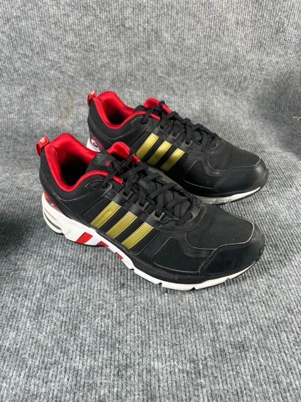 二手正品43码265 adidas 低帮跑步鞋 男女同款 黑金红