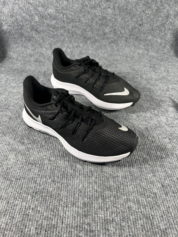 39码250/Nike 低帮 休闲跑步鞋 男款 黑银