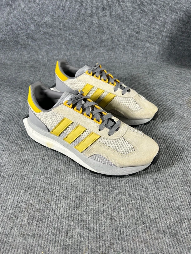 二手正品42码260 adidas 休闲跑步鞋 男女同款 灰黄