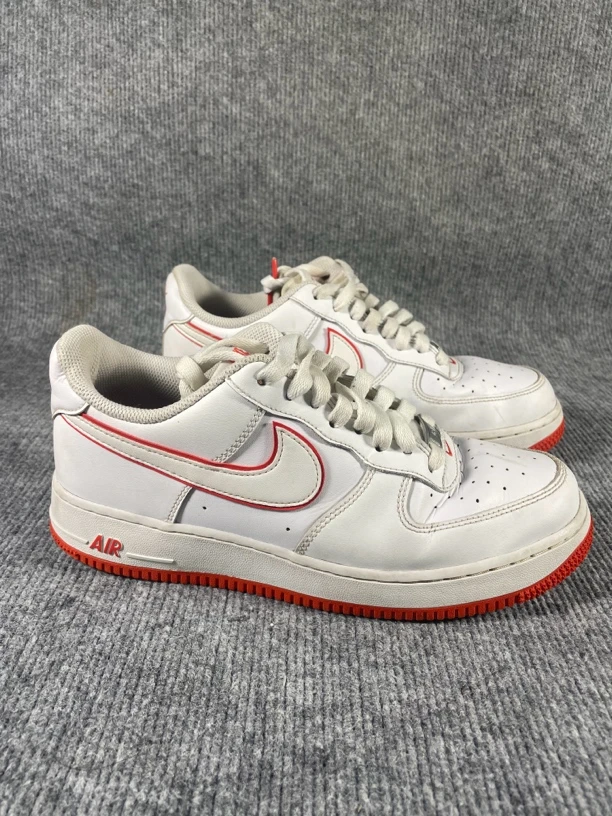 二手正品42码/265 Nike Air Force 1 空军一号 轻便 板鞋 白色