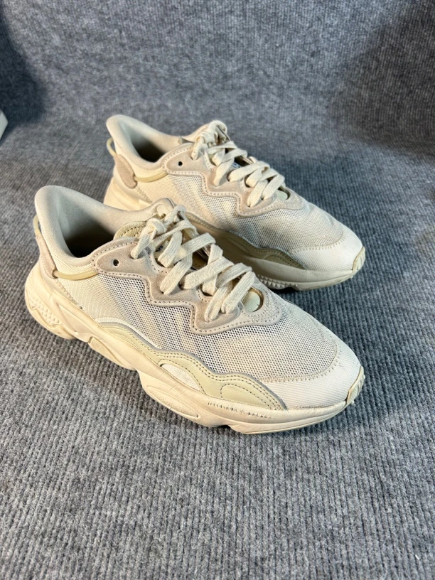 二手正品41码255 adidas 休闲鞋 男女同款 米白色
