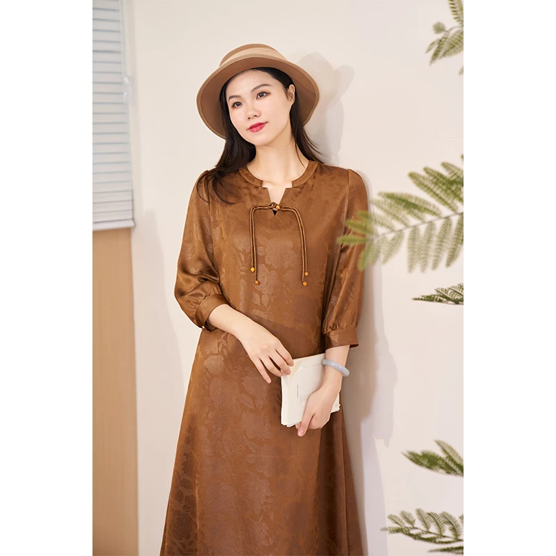 迪欧芙2024年春季新款气质复古中式显瘦长袖连衣裙女#CLQ86540