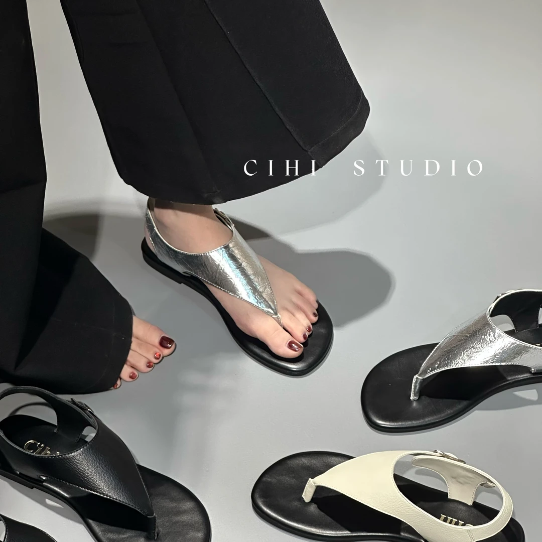 Cihi設計-极简美学-夹脚通勤休闲平底凉鞋露趾舒适！