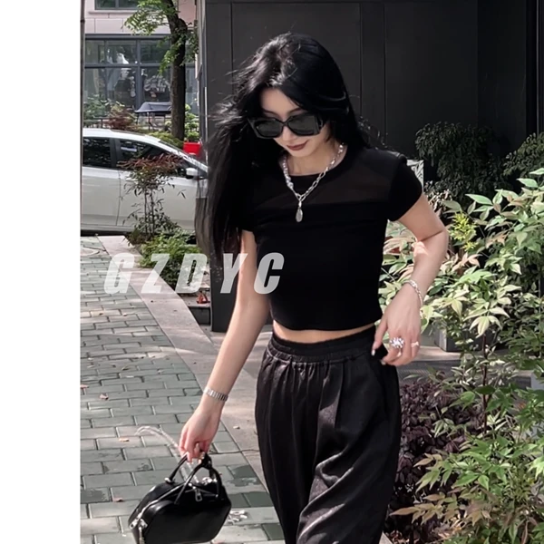 鸽子的衣橱 夏季短款辣妹显瘦设计感小众拼接上衣短袖时尚个性T恤