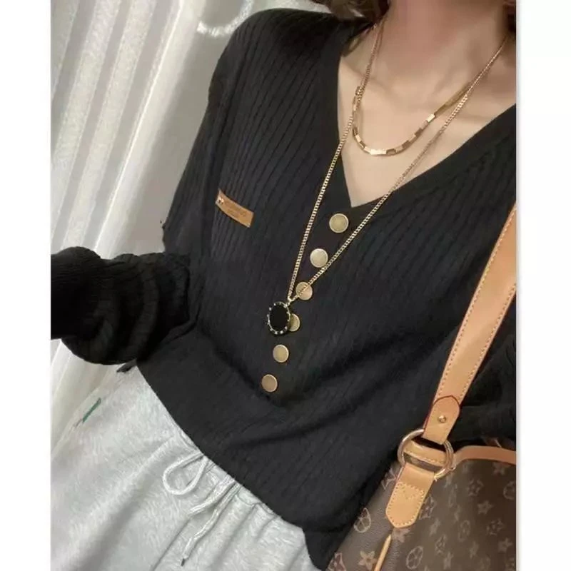 大码女装秋冬新款毛衣V领慵懒风百搭气质时尚针织衫纯色打底上