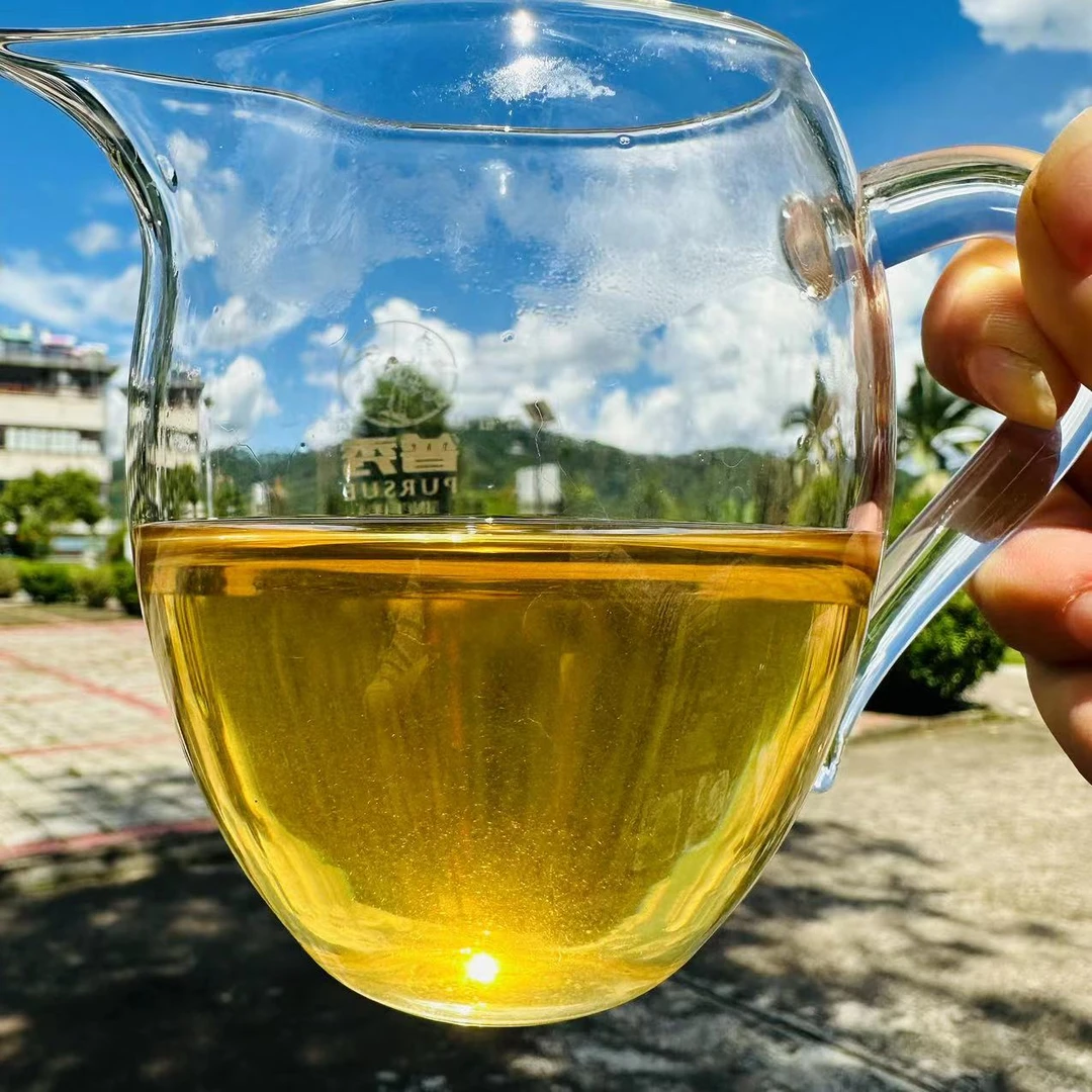 六国记者采访特制纪念普洱茶357g