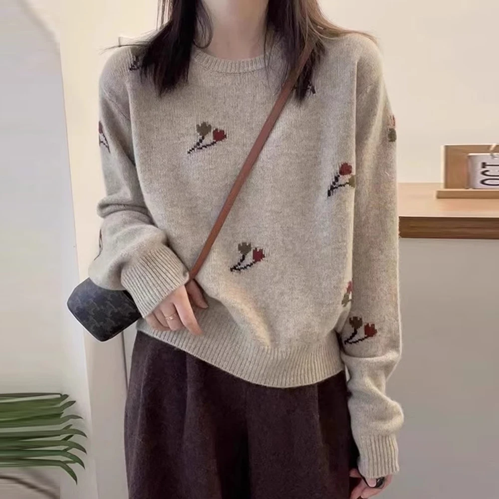 韩版气质温柔风圆领提花针织毛衣女春秋新款时髦洋气显瘦套头上衣