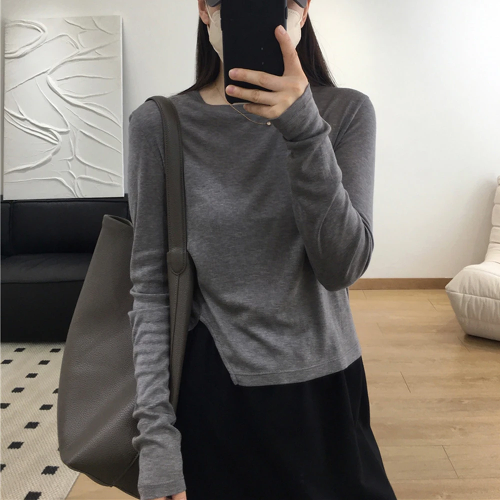 时尚设计感开叉套头短款T恤女早秋季新款洋气圆领长袖打底衫上衣