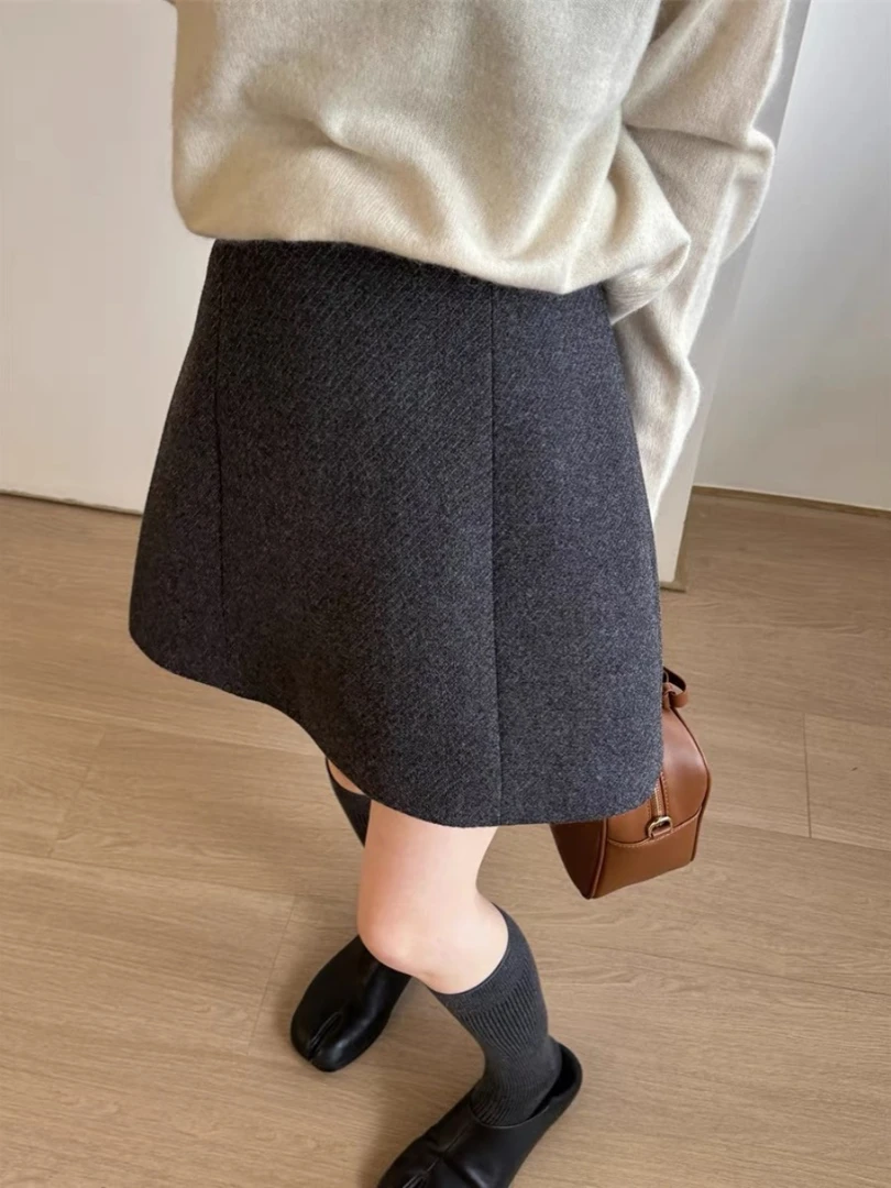 新年穿搭灰色毛呢半身裙冬季百搭包臀裙遮肚子a字裙高腰显瘦短裙