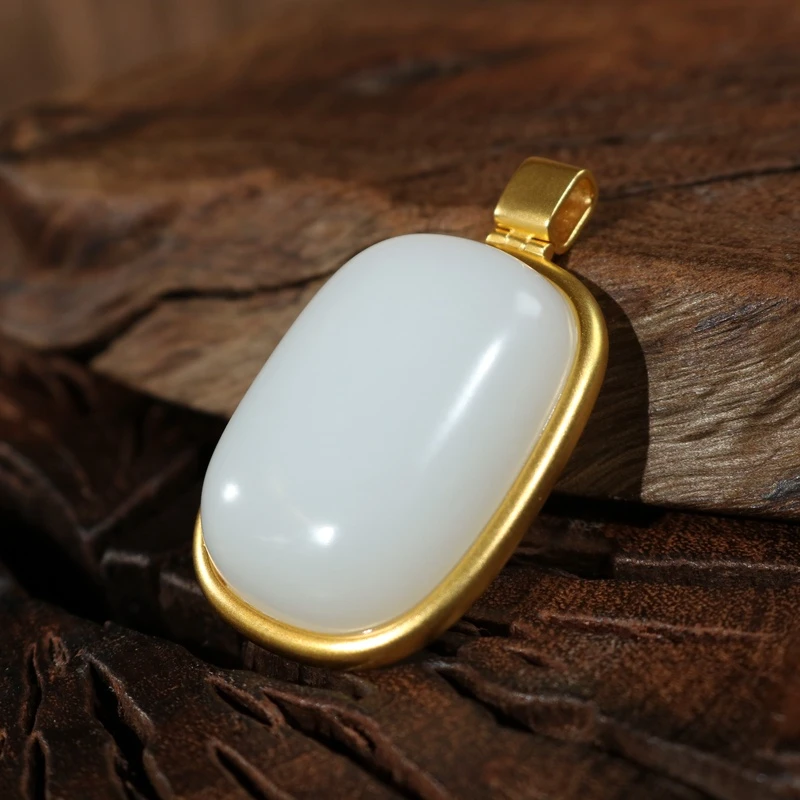 凰一品 俄特细料羊脂玉无事牌吊坠18k