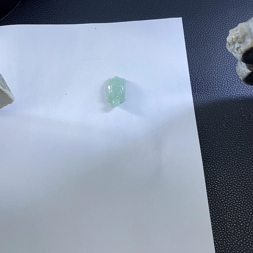 【闪购商品】翡翠颈饰未镶嵌温****.