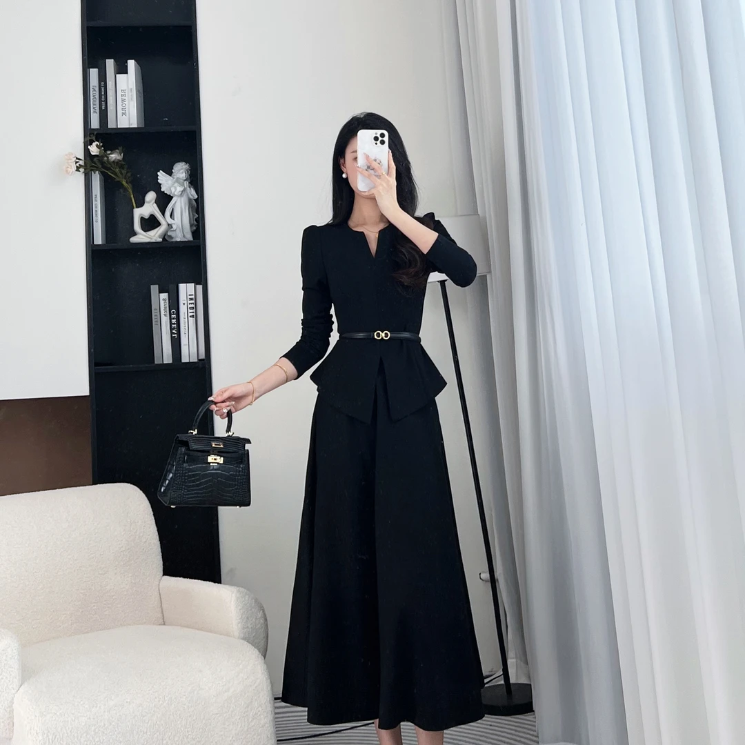 拉夏贝尔/2025年秋季欧若风长袖收腰显瘦上衣+半身裙 10064 LHD