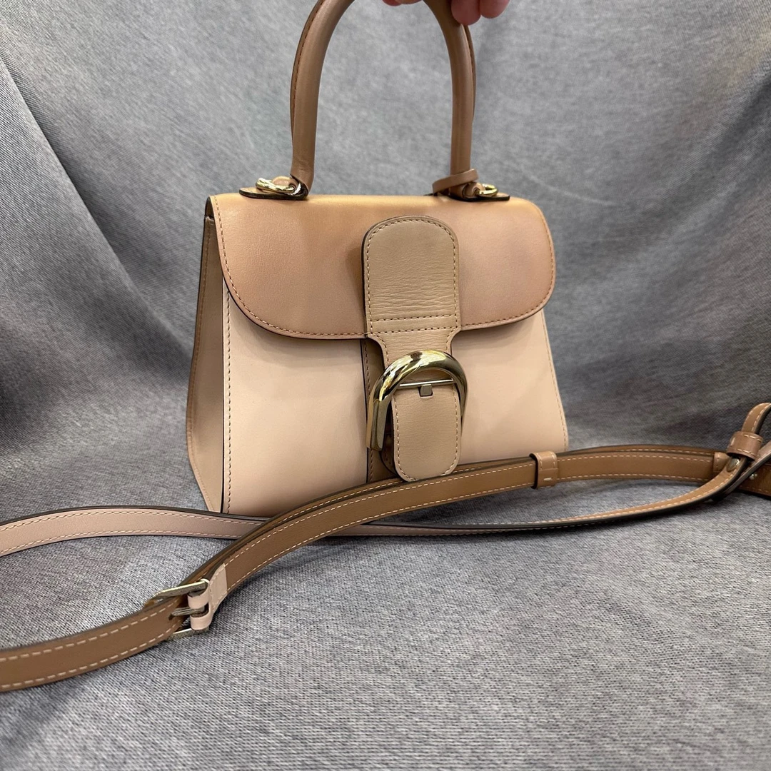 99新 Delvaux/德尔沃 03012/德尔沃奶茶拼色 有镜子