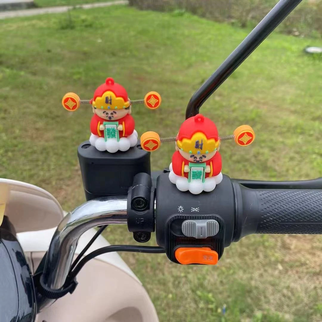 招财可爱摇摇乐新年礼品小财神爷公仔卡通创意车载挂件