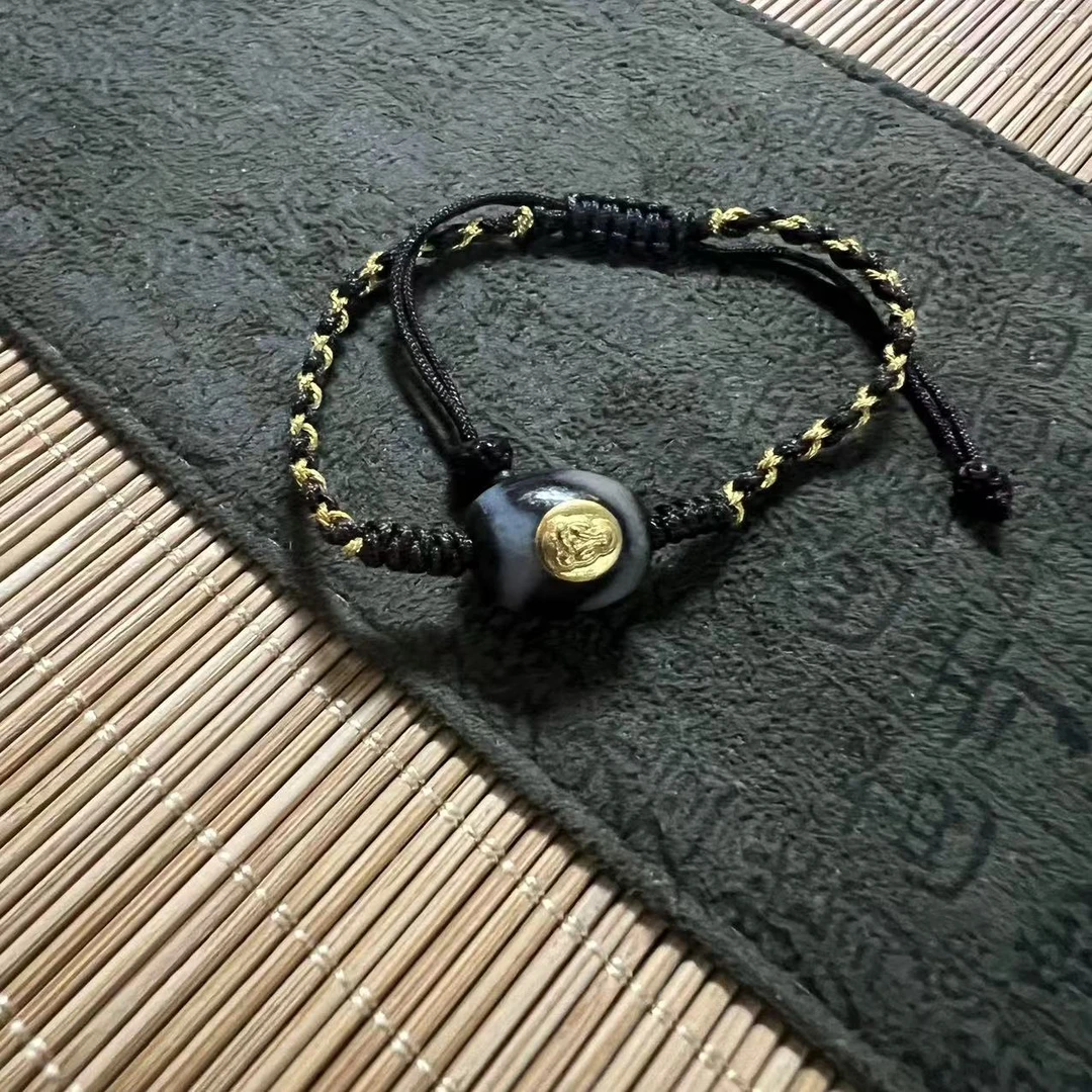 田田 | 牙牙手绳