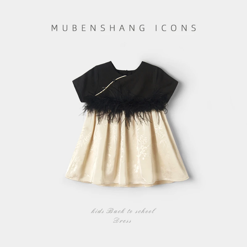 2024新款夏季时尚复古女童连衣裙蕾丝泡泡袖