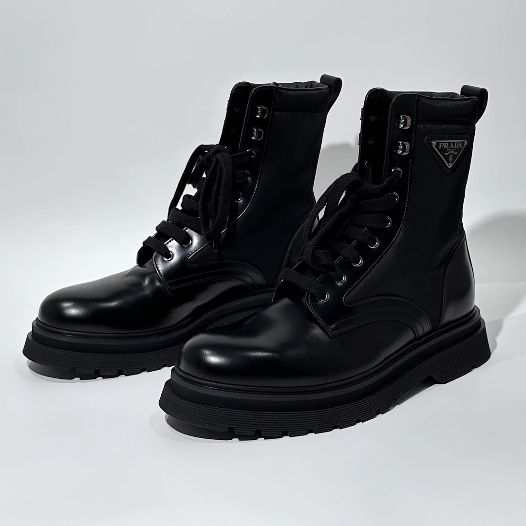 41.5码/98新/Prada/普拉达 黑色时尚马丁靴/WX01406