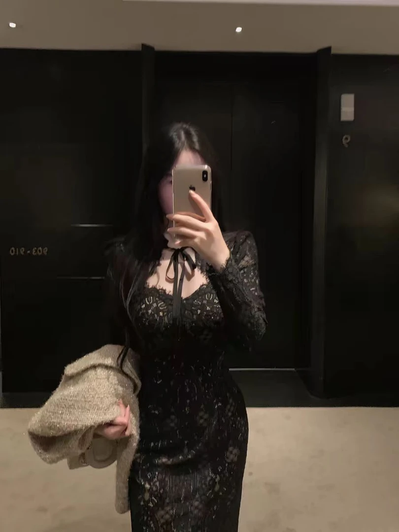 法式优雅贵气性感蕾丝绑带长袖小黑裙纯欲显瘦9011