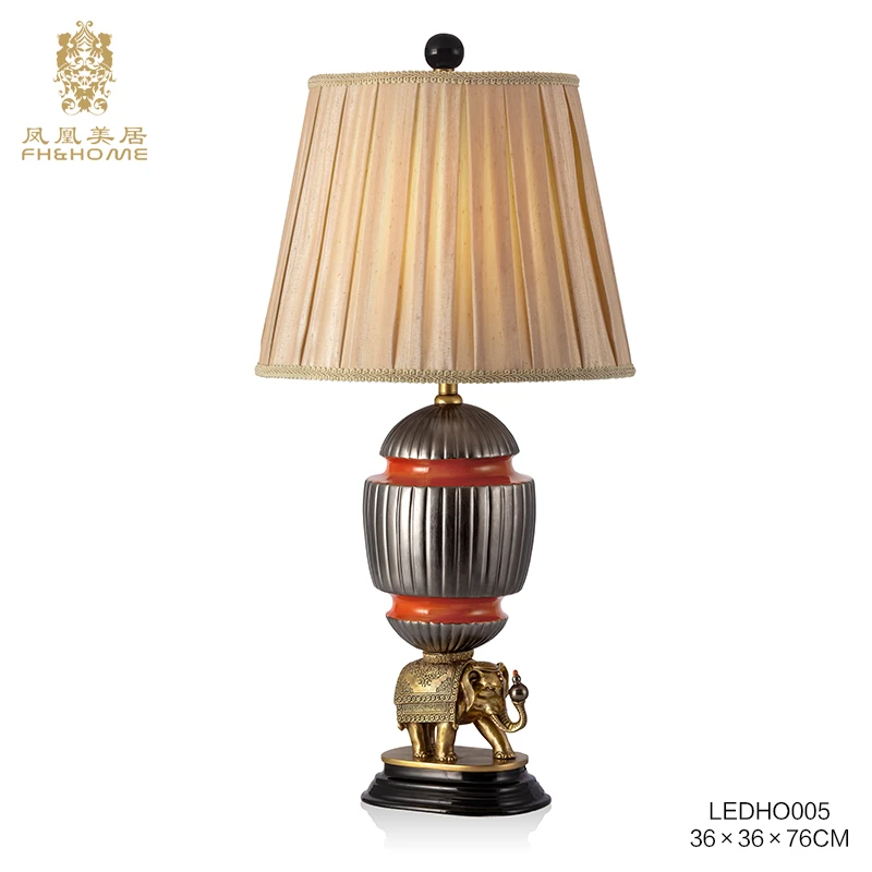 FH&HOME/凤凰美居欧式轻奢高档手工大象底座陶瓷复古风格台灯摆件