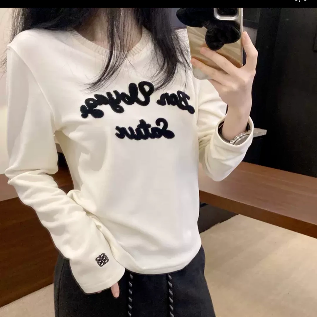 秋冬新款字母打底衫长袖T恤圆领2024百搭中长款白色上衣
