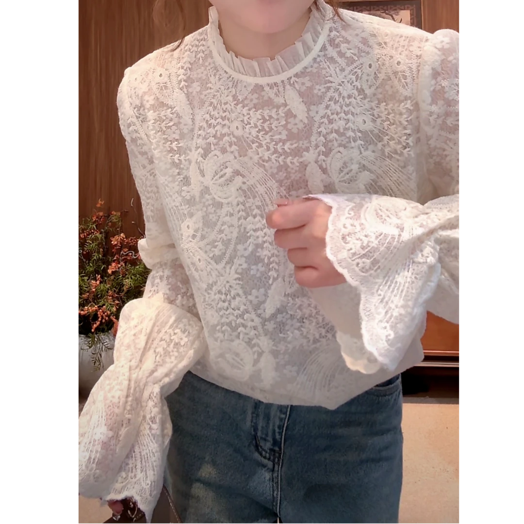 韩系重工刺绣蕾丝立领设计套头衬衫女秋冬气质白色时尚钩花上衣