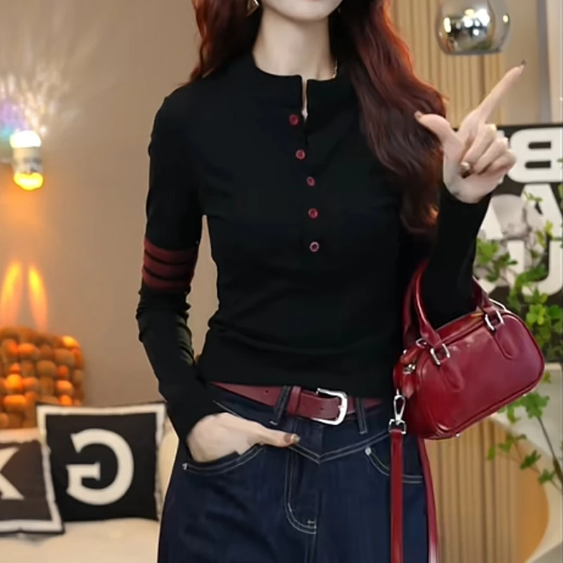 加绒半高领打底T恤女秋冬季洋气显瘦设计感撞色纽扣套头长袖上衣