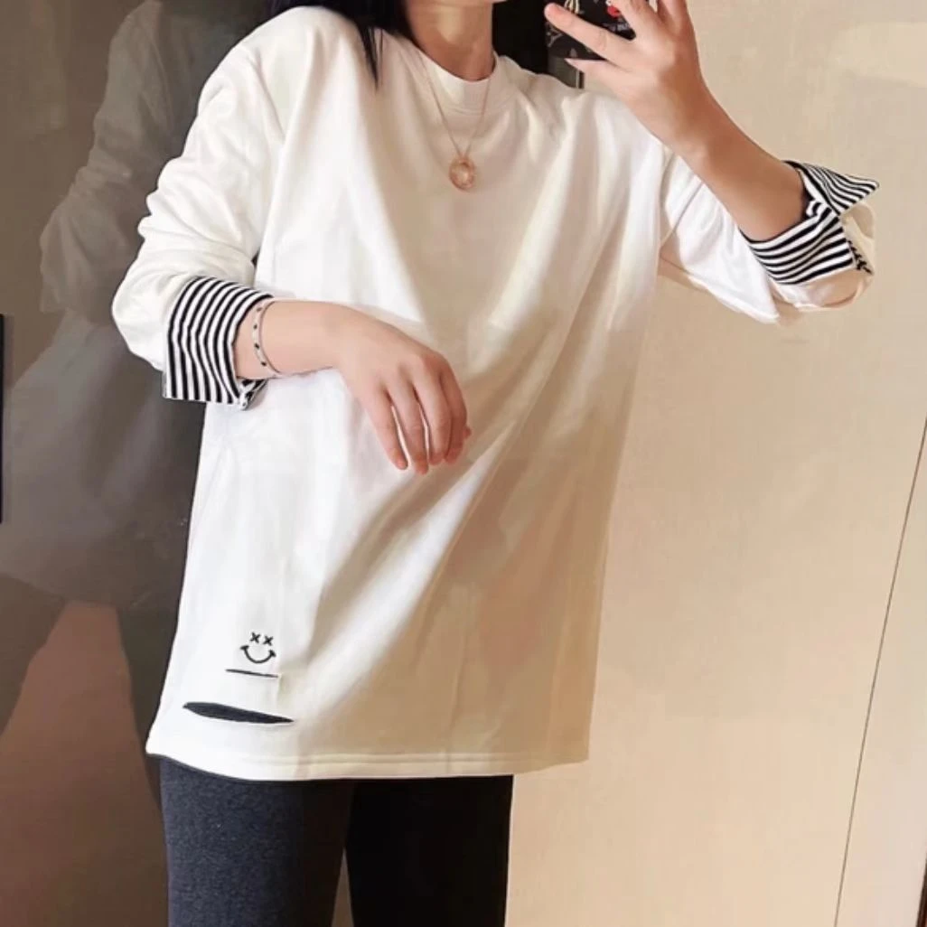 衬衫袖口拼接笑脸刺绣上衣2024秋冬新款时尚气质宽松打底衫t恤