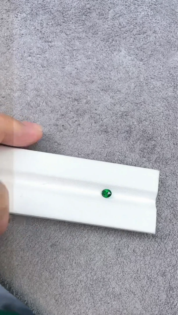【闪购商品】石榴石(沙弗莱)裸石未镶嵌0.48ct