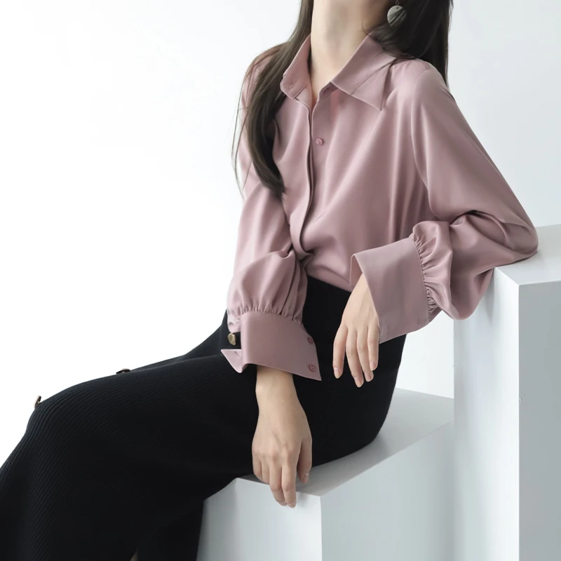 娇-2024春季新款女简约气质长袖衬衫纯色通勤显瘦衬衣/XCS1012C