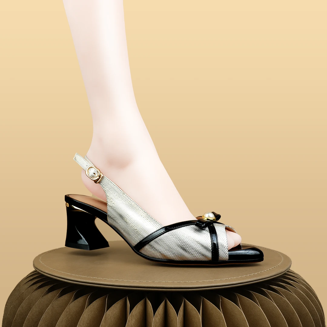 格美诗2024新优雅女士百搭款舒适气质时尚中跟黑白色鱼嘴凉鞋8051